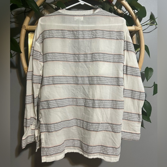 100% Cotton Old Navy White Boho Button Down Long Sleeve - Picture 2 of 9